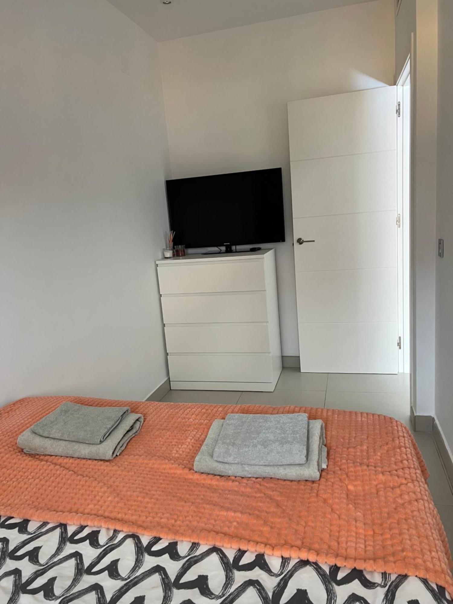 Beach Apartment Торевьиа Экстерьер фото